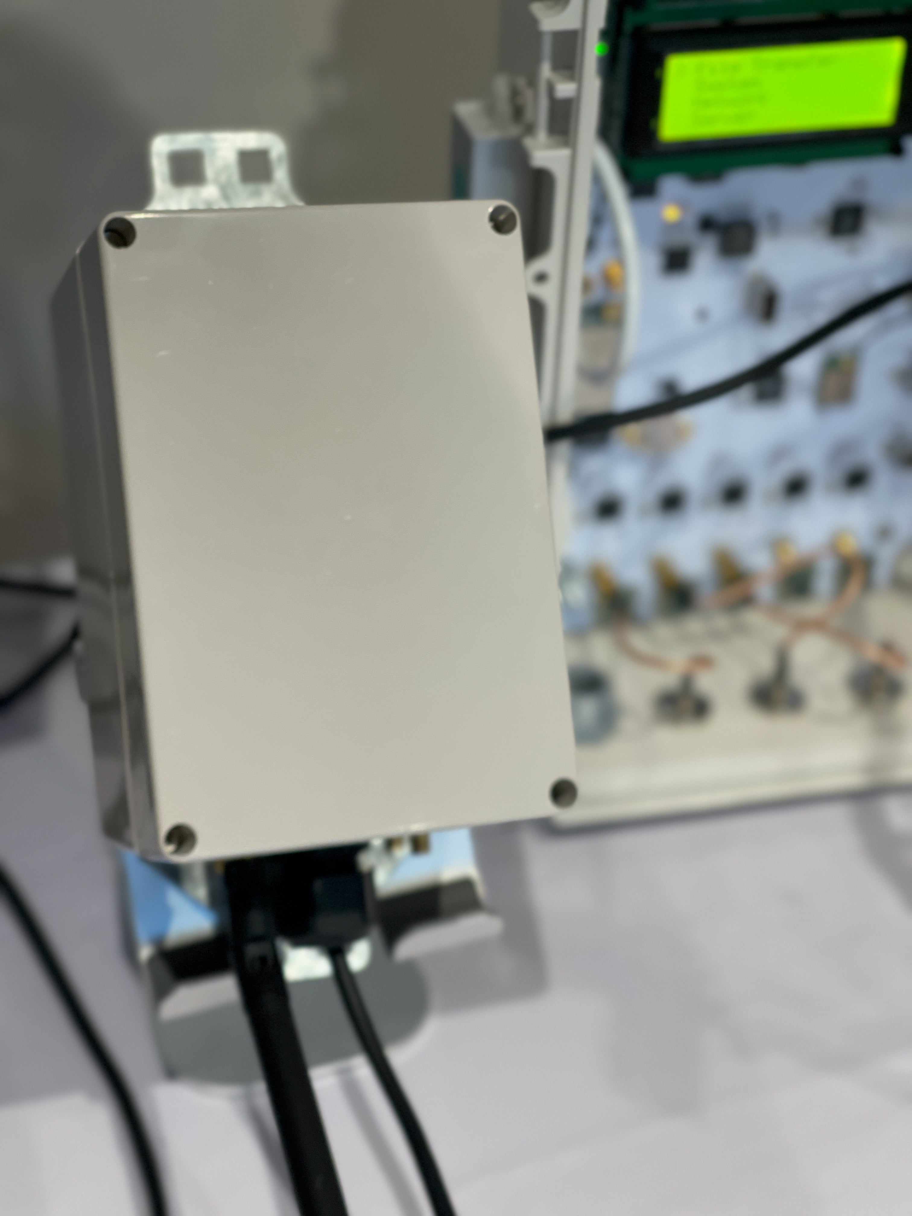BlūSeries Receiver for SensorStation – Cellular Tracking Technologies