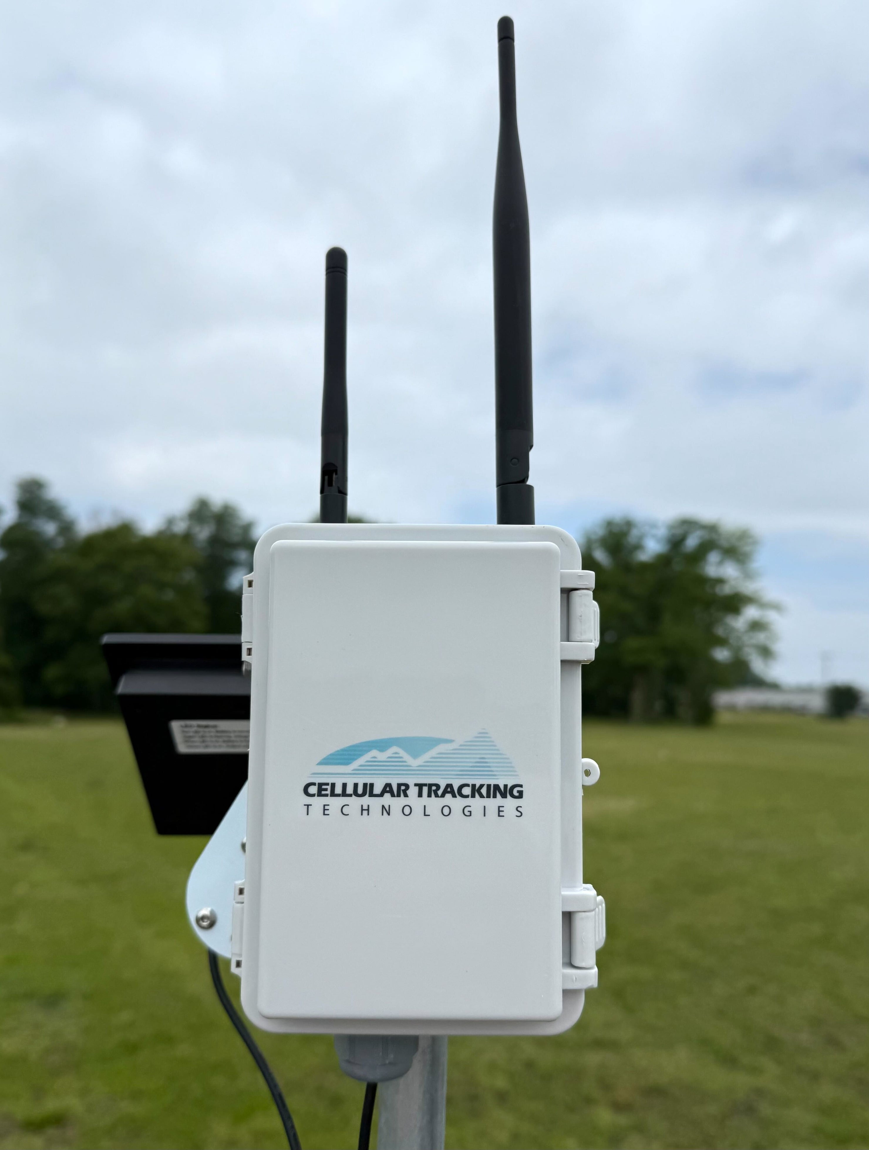 BlūSeries Receivers – Cellular Tracking Technologies